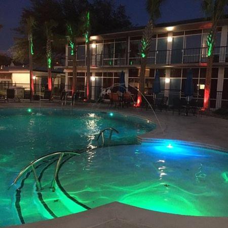 Mother Earth Motor Lodge Kinston Bagian luar foto